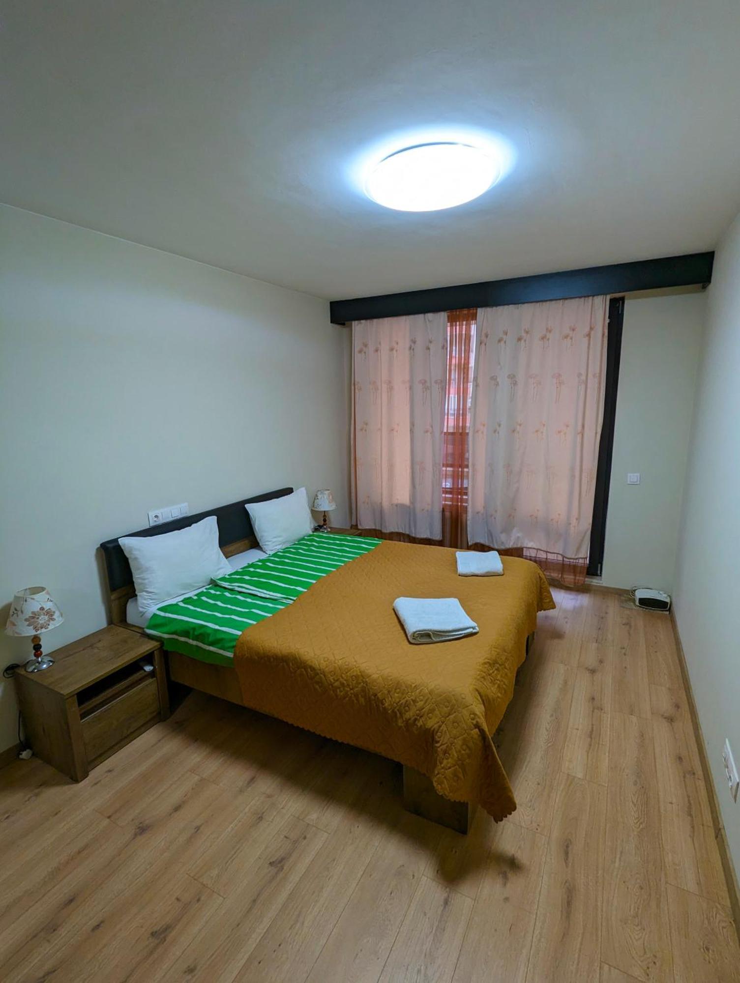 Business And Leisure Apartments In Mladost 2 With Free Garage Sofia Exterior photo